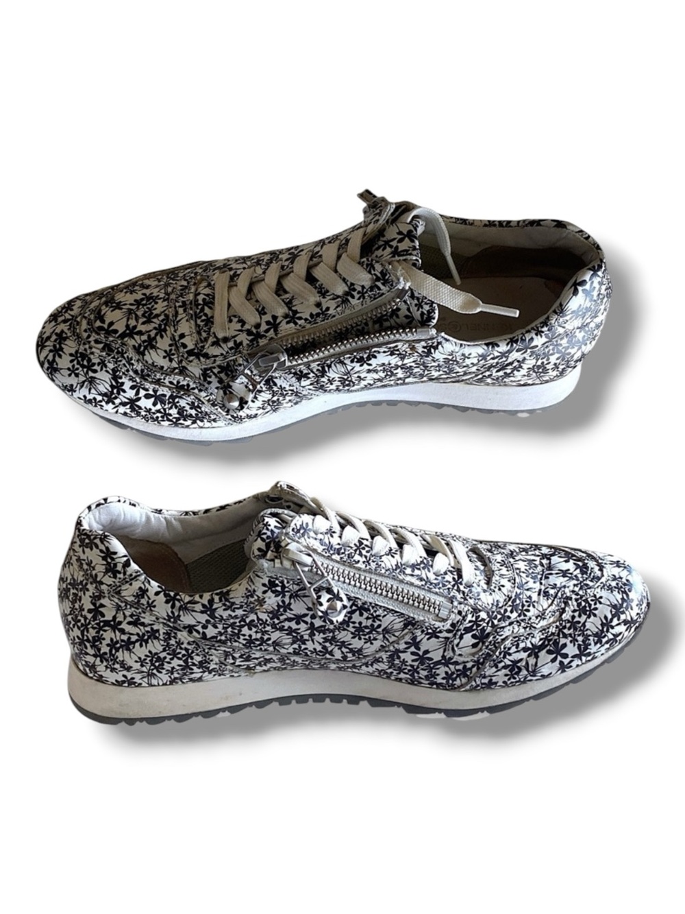 KENNEL & SCHMENGER Low Profile Fashion Sneakers Black White Floral